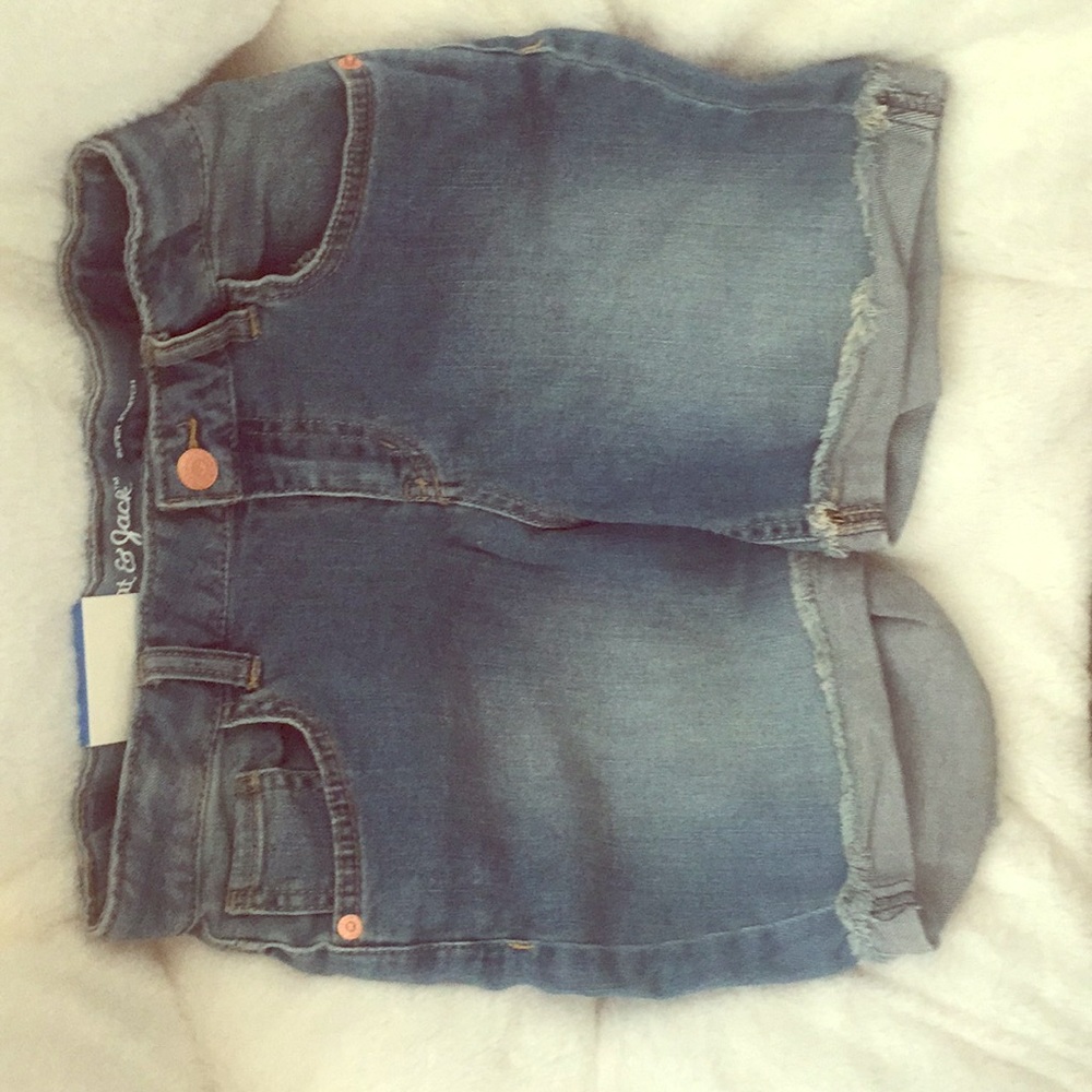 Light wash midi short